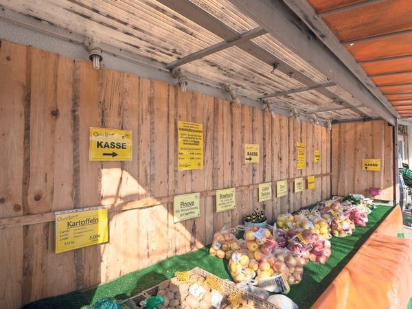 In der Mittelmark können sich Anwohner Lebensmittel bei den Produzenten besorgen – wie hier am Obsthof Lindicke. 
