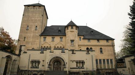 Die Neue Hakeburg in Kleinmachnow steht seit 2006 leer.