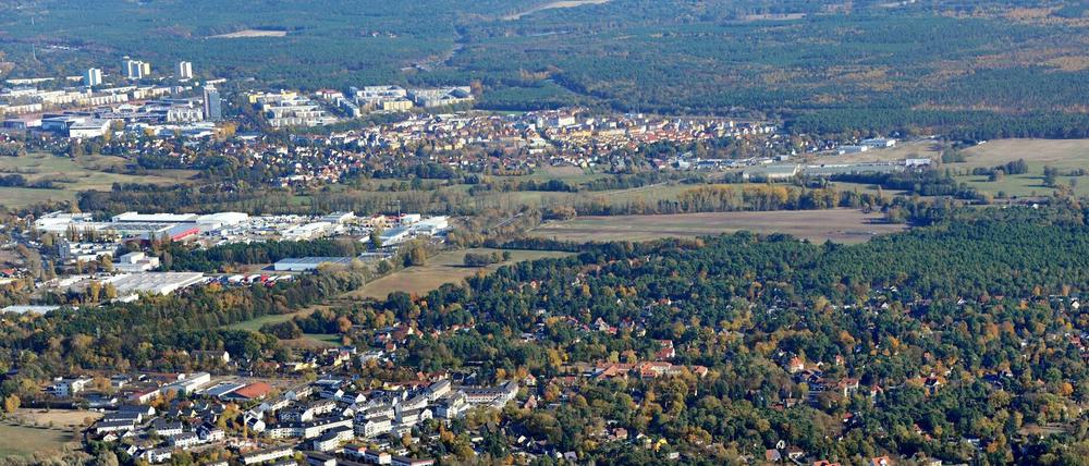 Nuthetal - hier ist der Ortsteil Rehbrücke zu sehen - und die Stadt Potsdam (im Hintergrund).