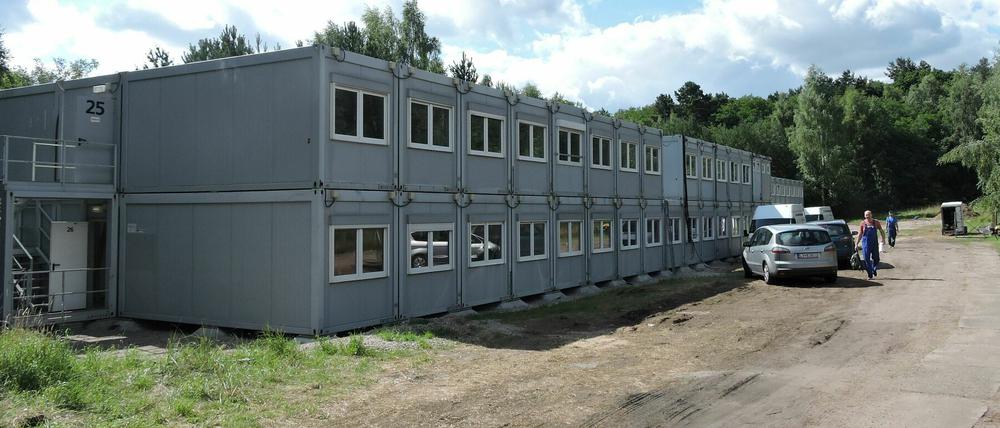 Neben den Containern in Bad Belzig, hier vor dem Erstbezug im Jahr 2015, soll eine Unterkunft in Modulbauweise entstehen.