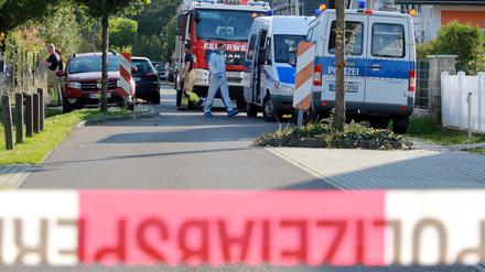 Ermittler der Mordkommission waren am Freitag in Teltow stundenlang im Einsatz.