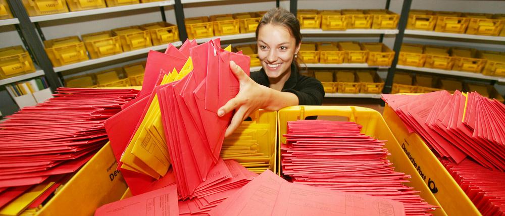 In Brandenburg mehren sich die Briefwähler. Auch für die Kommunal- und Europawahlen haben sich viele Mittelmärker für den Postweg entschieden.
