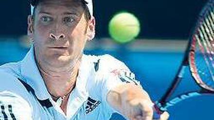 Spätzünder. Florian Mayer spielt so gut wie noch nie bei den Australian Open. Foto: AFP