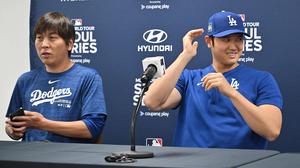 Shohei Ohtani (r) mit Ippei Mizuhara, der noch vor ein paar Tagen in Seoul beim Gastspiel der Dodgers als Übersetzer für den Superstar arbeitete.