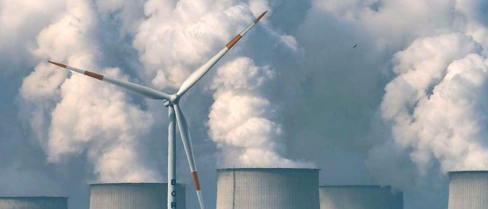 Windkraft gegen Kohle: Das Braunkohlekraftwerk Jänschwalde im südlichen Brandenburg.