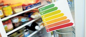 Bedingt aussagekräftig: Energieeffizienzlabel auf Kühlschränken sind wichtig, die absoluten Betriebskosten aber auch.
