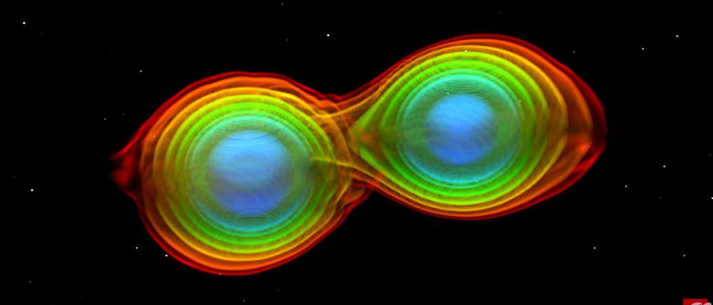Simulation zweier einander umkreisender und verschmelzender Neutronensterne. 