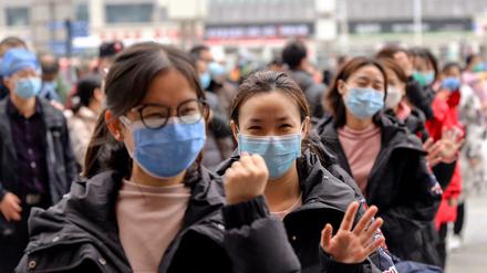 China meldet 5000 Neuinfektionen an einem Tag.